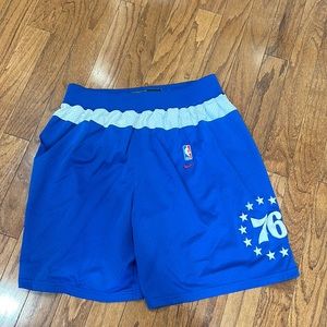 Philadelphia 76ers Retro Shorts Nike